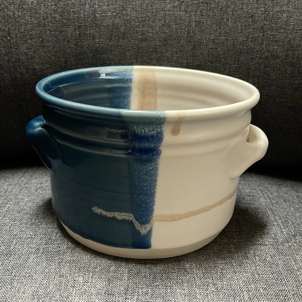 Walt Hartman Stoneware Clay Pottery Handmade Pot